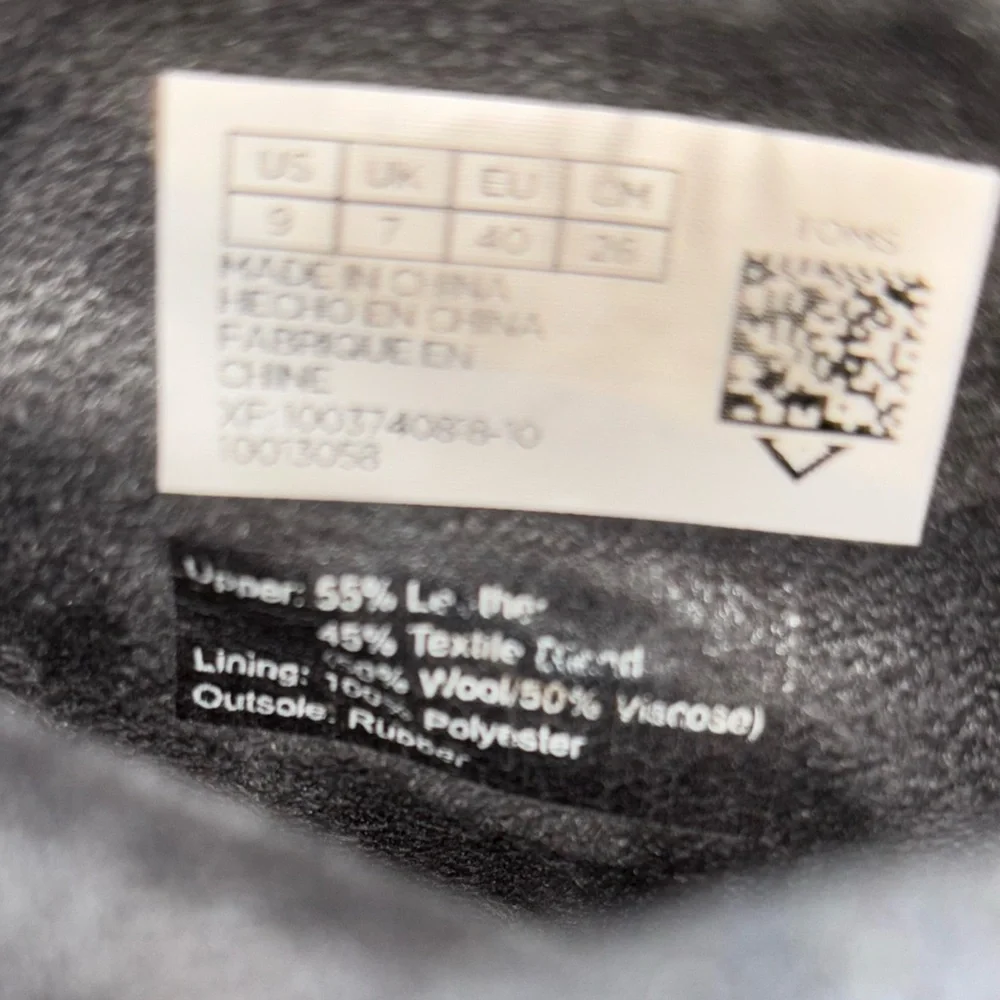 Toms Lacy Grey Suede Wool Booties 8